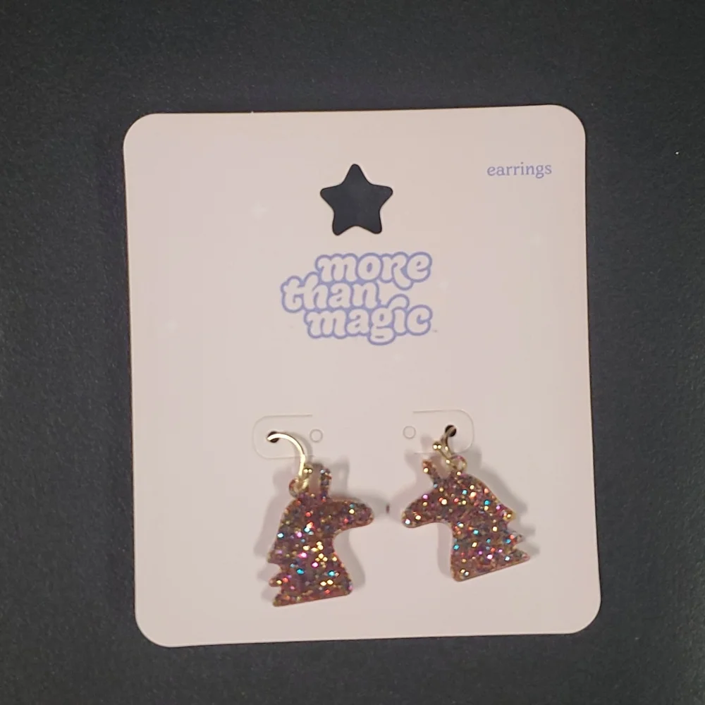 Sparkly Unicorn earrings‎